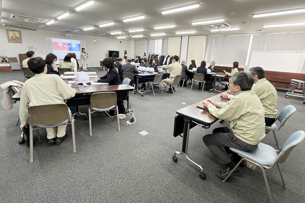 生涯現役・女性活躍研究会共催 特別企画　企業訪問＆車座座談会